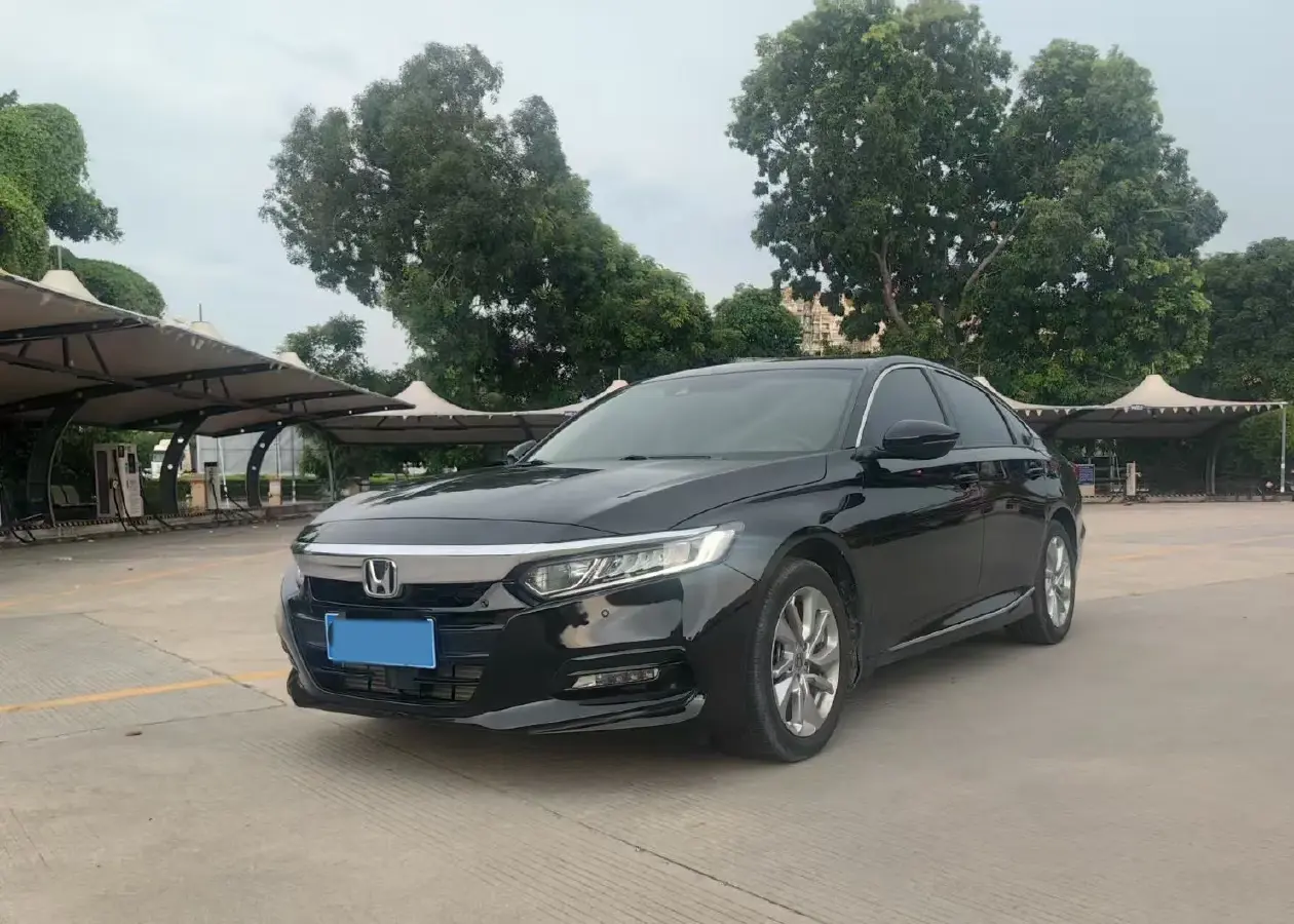 2018 Honda Accord 1.5T 194HP L4 CVT