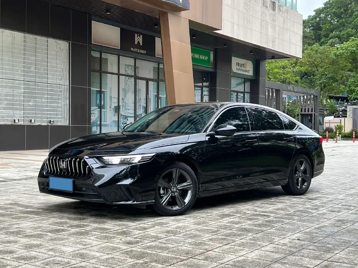 2024 Honda Inspire 1.5T 192HP L4 CVT