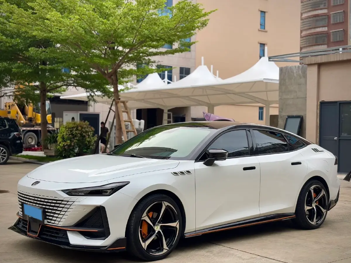 2022 ChangAn UNI-V 1.5T 188HP L4 7DCT