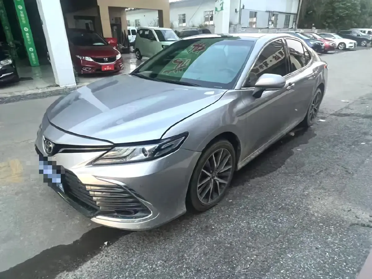 2021 Toyota Camry 2.5L 209HP L4 8AT