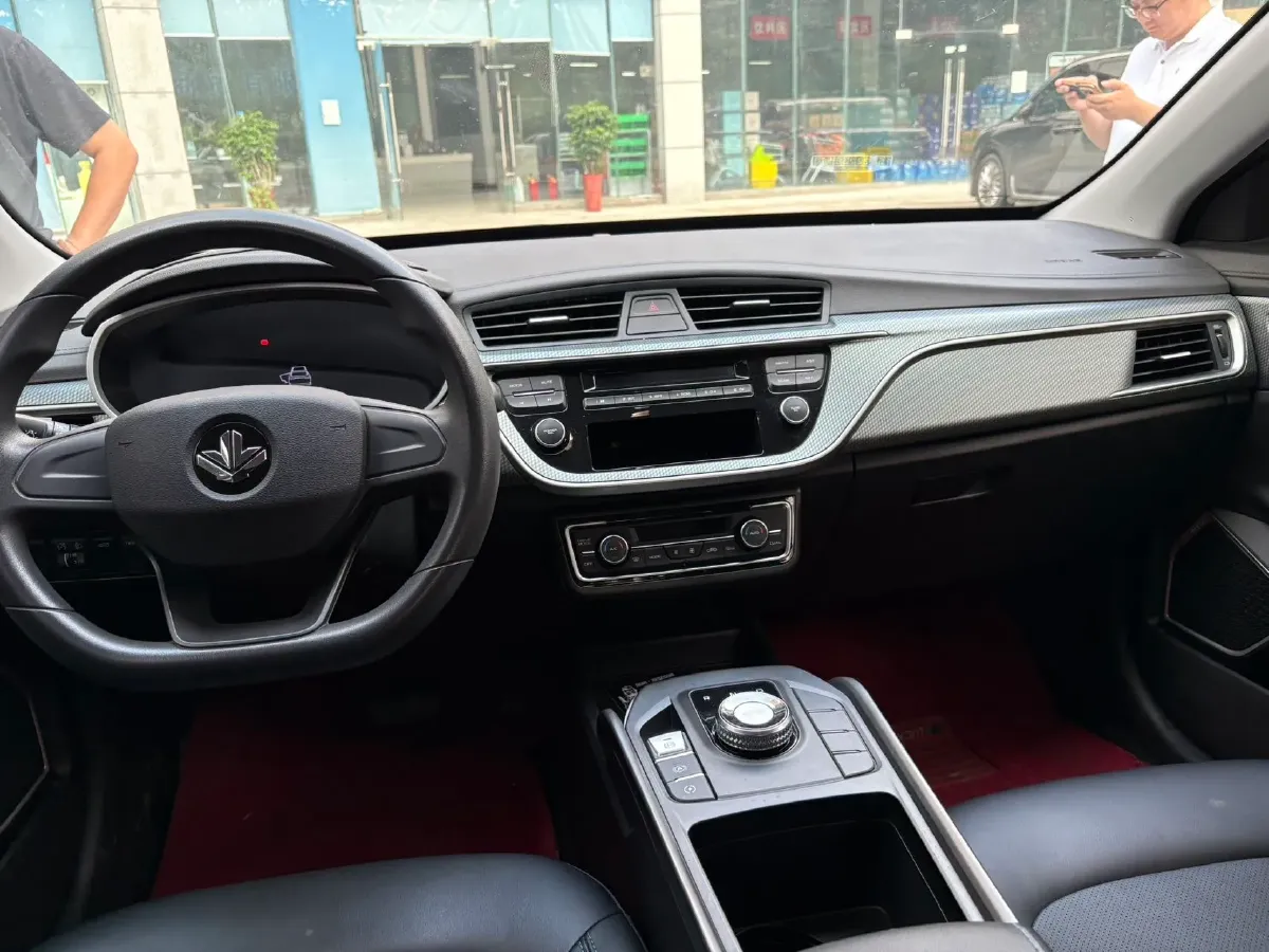 2022 Livan Maple 60s BEV 51.8KWH,autocango,china used car exporter,china ev exporter,chinese used car exporter,chinese used ev exporter