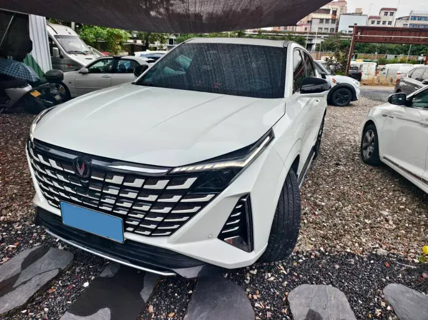 2025 ChangAn UNI-Z 1.5T 188HP L4 7DCT