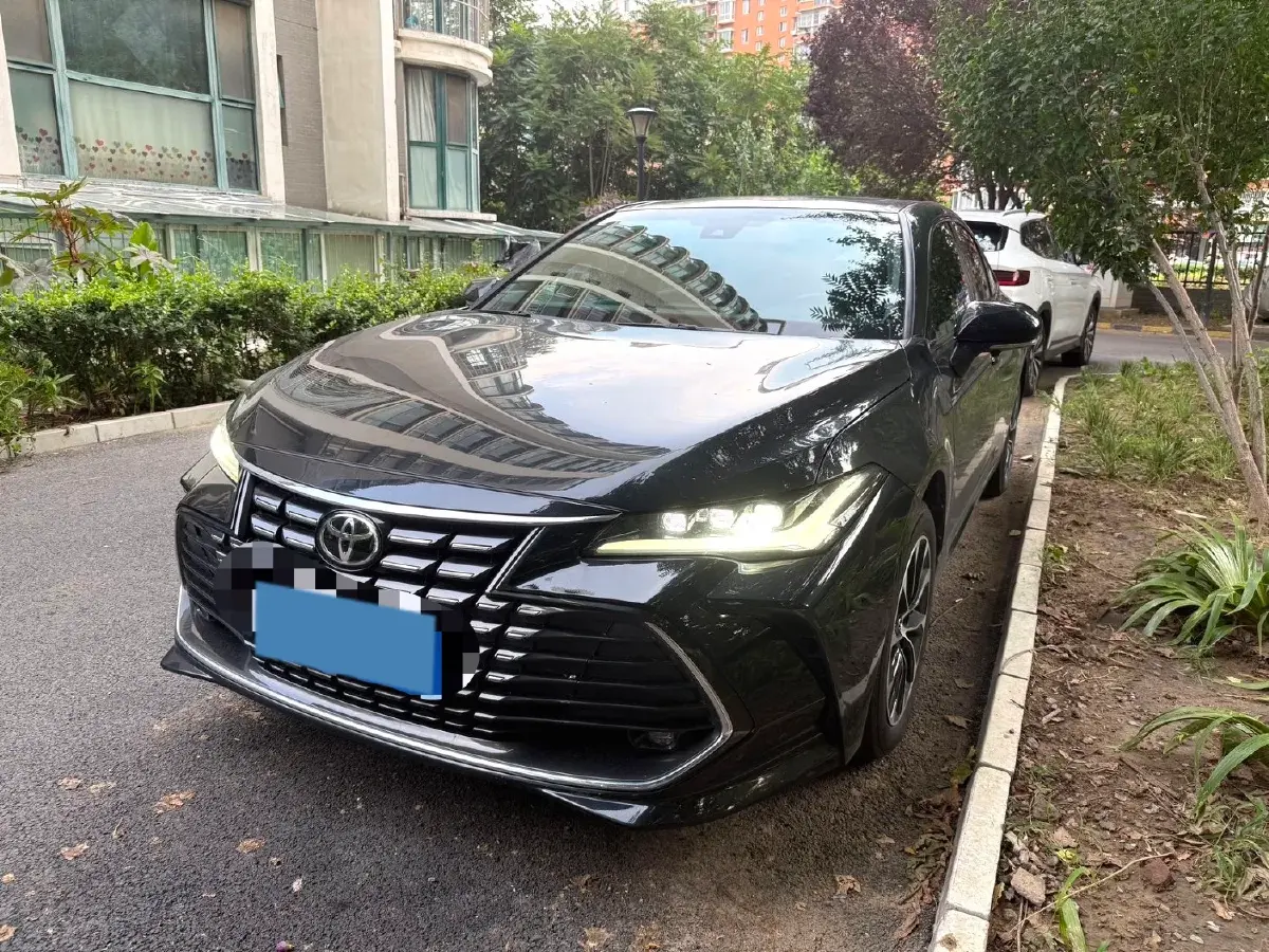 2023 Toyota Avalon 2.0L 177HP L4 CVT