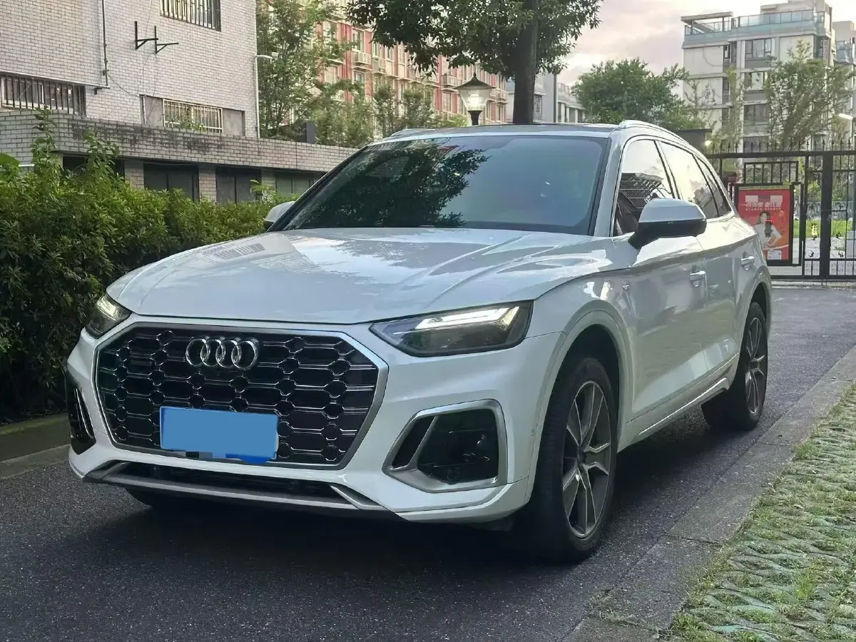 2022 Audi Q5L 2.0T 252HP L4 7DCT