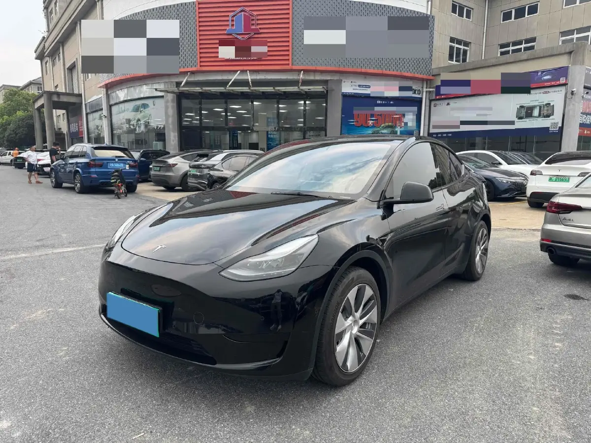 2022 Tesla Model Y BEV 60KWH