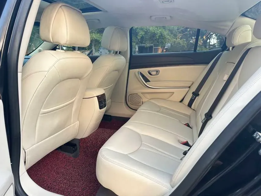 2017 Roewe 950 2.0T 220HP L4 6DCT,autocango,china used car exporter,china ev exporter,chinese used car exporter,chinese used ev exporter