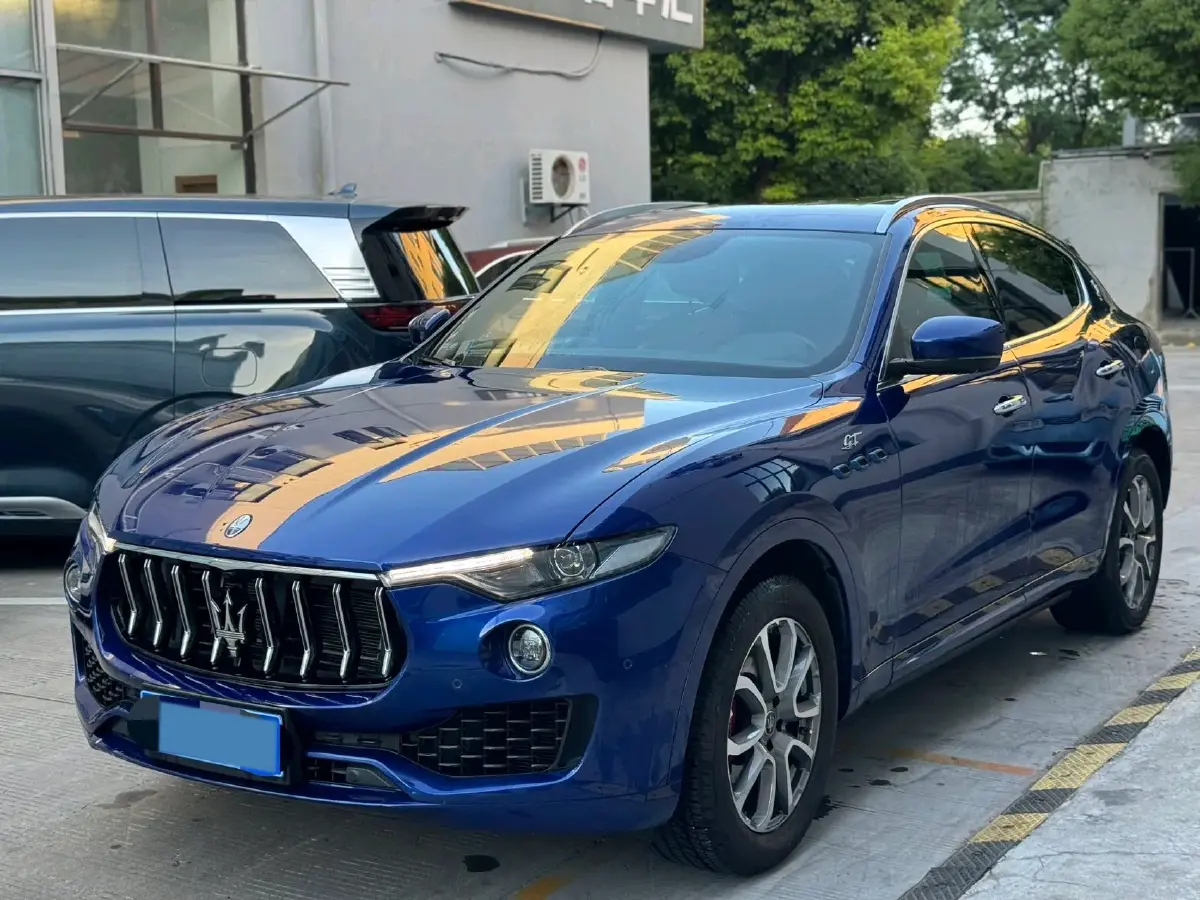 2022 Maserati Levante 2.0T 330HP L4 8AT