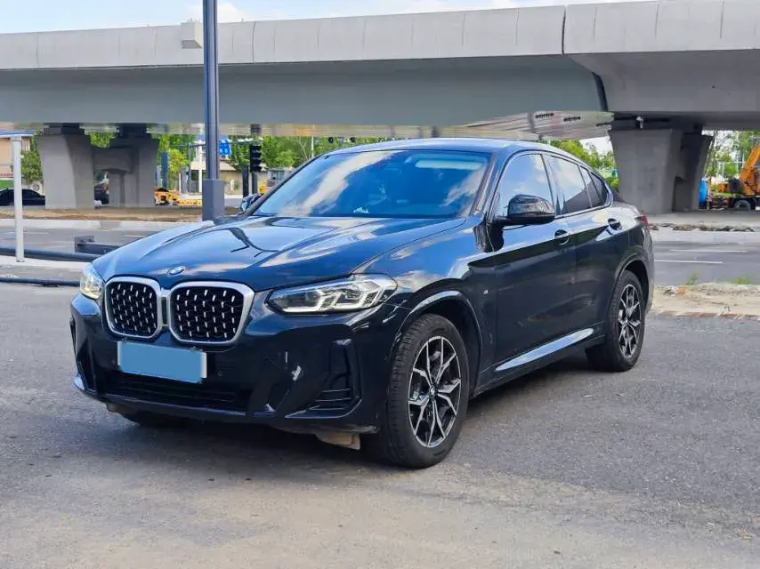 2022 BMW X4 2.0T 245HP L4 8AT
