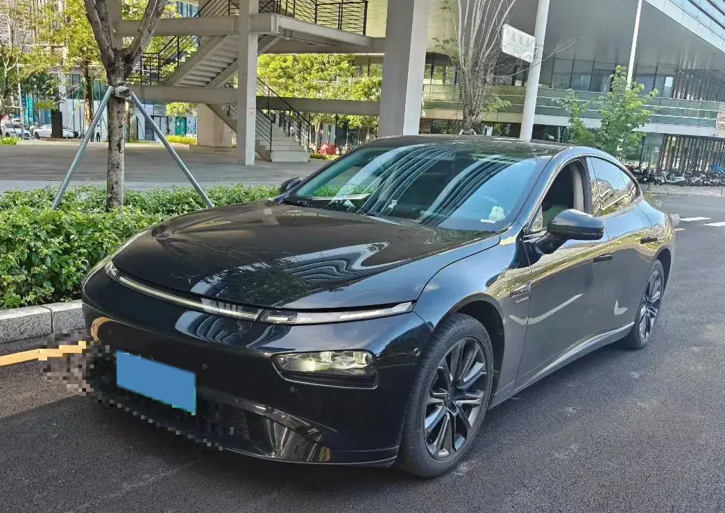 2022 Xpeng P7 BEV 77.9KWH
