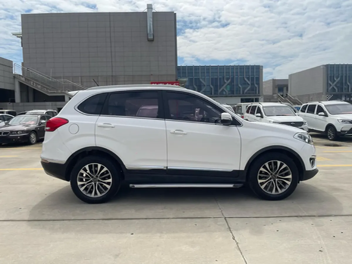 2017 Chery Tiggo 5 1.5T 152HP L4 5MT,autocango,china used car exporter,china ev exporter,chinese used car exporter,chinese used ev exporter