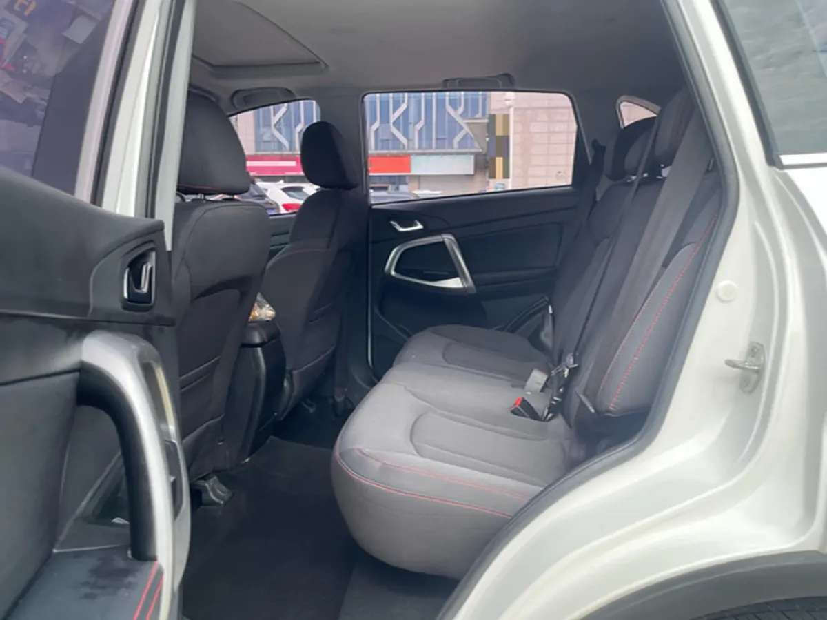 2017 Chery Tiggo 5 1.5T 152HP L4 5MT,autocango,china used car exporter,china ev exporter,chinese used car exporter,chinese used ev exporter