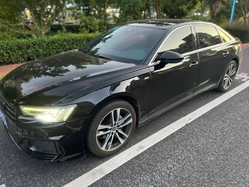 2019 Audi A6L 2.0T 190HP L4 7DCT