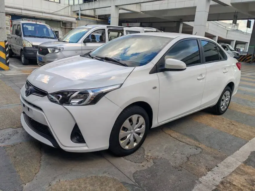 2017 Toyota Yaris L 1.5L 107HP L4 CVT