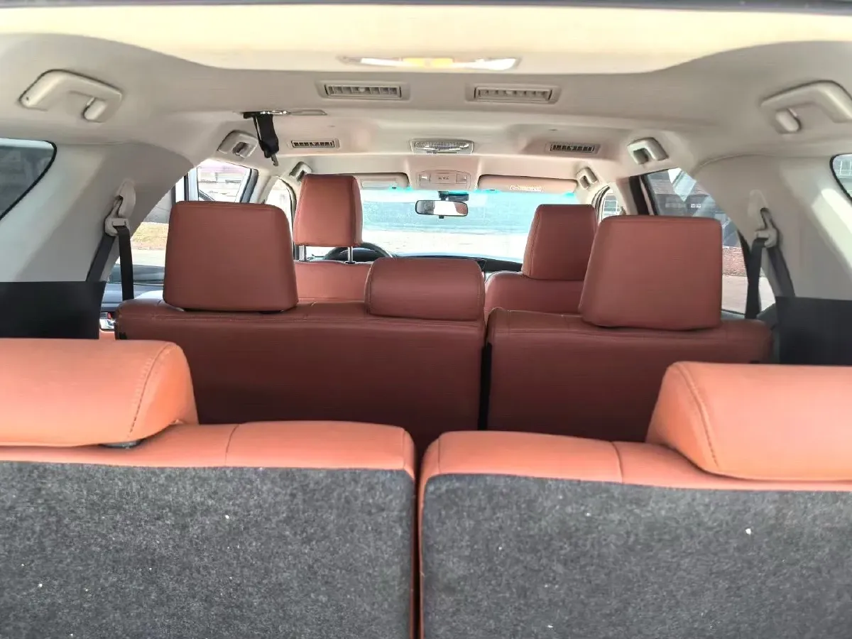 2015 Toyota Fortuner 2.7L 159HP L4 4AT,autocango,china used car exporter,china ev exporter,chinese used car exporter,chinese used ev exporter