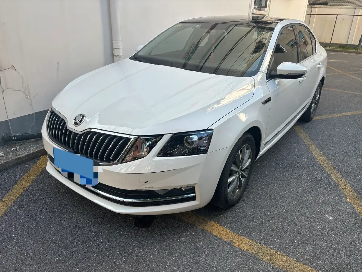 2020 Skoda Octavia 1.5L 113HP L4 6AT