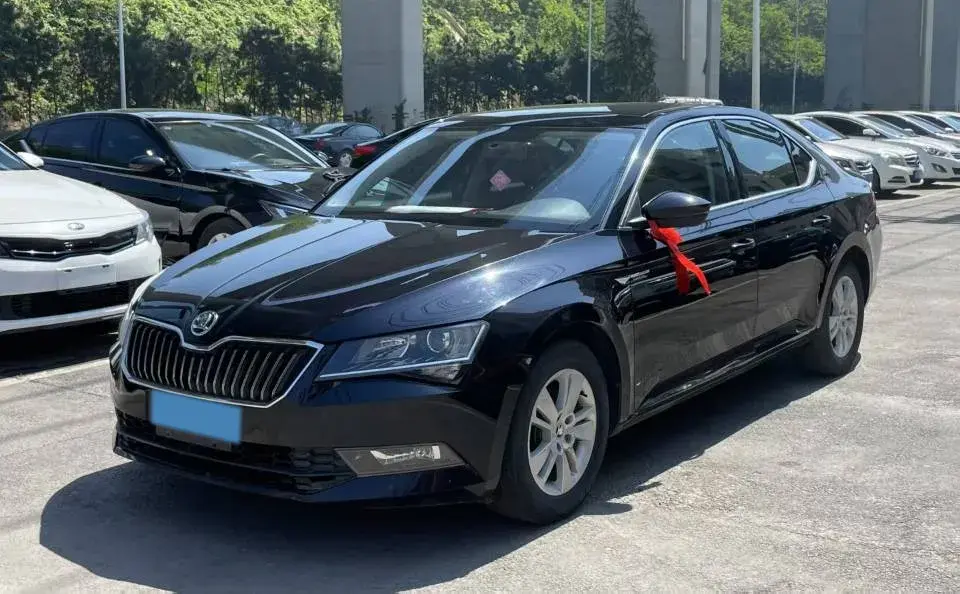 2018 Skoda Superb 1.4T 150HP L4 7DCT
