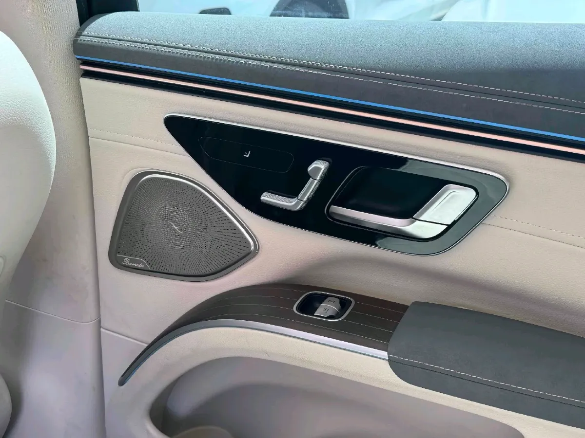 2023 Mercedes-Benz EQS SUV BEV 111.8KWH,autocango,china used car exporter,china ev exporter,chinese used car exporter,chinese used ev exporter