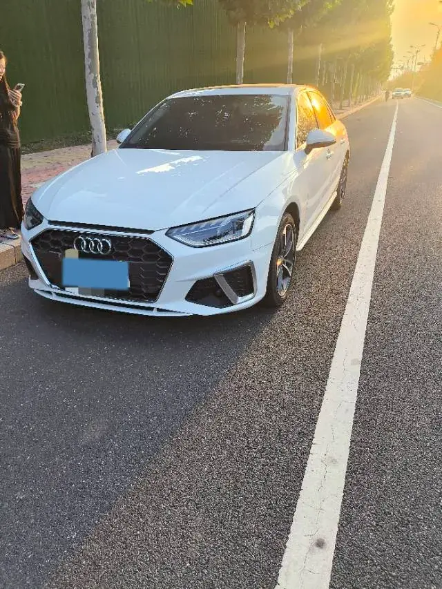 2020 Audi A4L 2.0T 150HP L4 7DCT