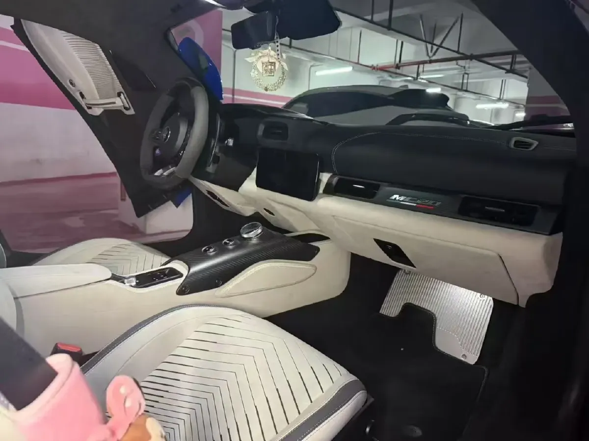 2023 Maserati MC20 3.0T 630HP V6 8DCT,autocango,china used car exporter,china ev exporter,chinese used car exporter,chinese used ev exporter