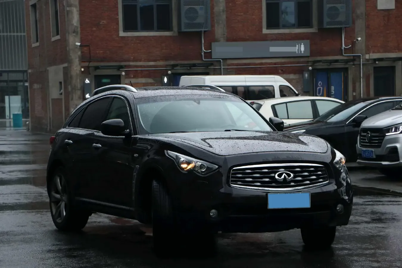 2011 Infiniti FX 3.5L 332HP V6 7AT,autocango,china used car exporter,china ev exporter,chinese used car exporter,chinese used ev exporter