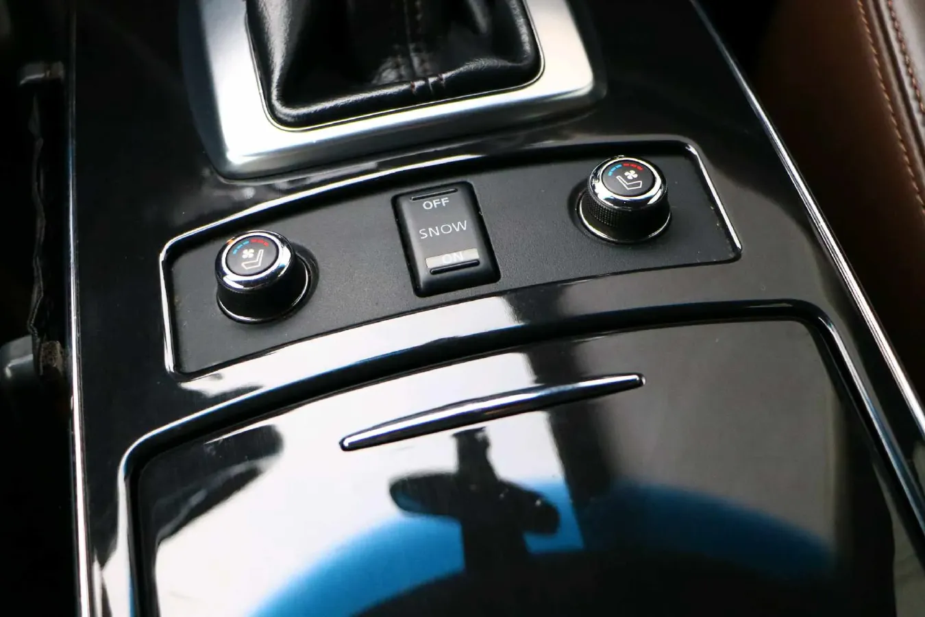 2011 Infiniti FX 3.5L 332HP V6 7AT,autocango,china used car exporter,china ev exporter,chinese used car exporter,chinese used ev exporter