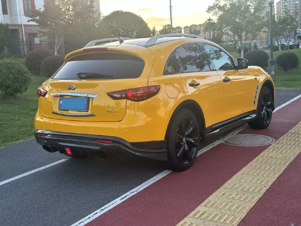 2010 Infiniti FX 3.5L 332HP V6 7AT,autocango,china used car exporter,china ev exporter,chinese used car exporter,chinese used ev exporter