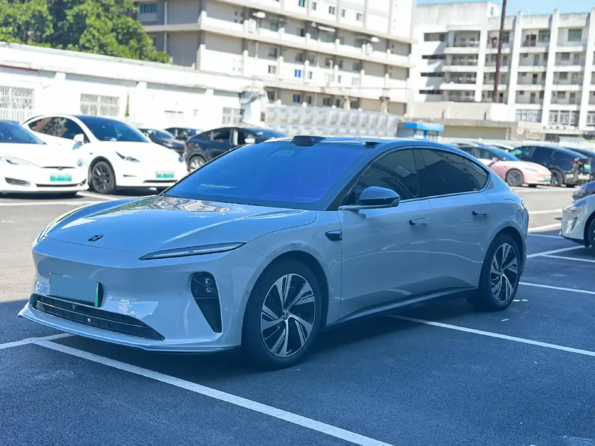 2023 NIO ET5T BEV 75KWH