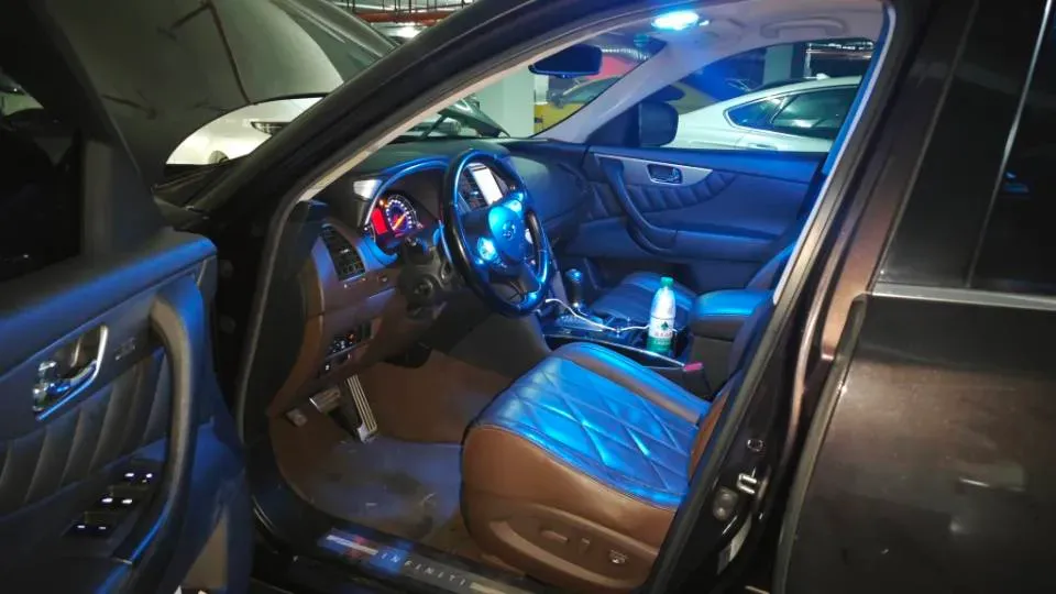 2011 Infiniti FX 3.5L 332HP V6 7AT,autocango,china used car exporter,china ev exporter,chinese used car exporter,chinese used ev exporter