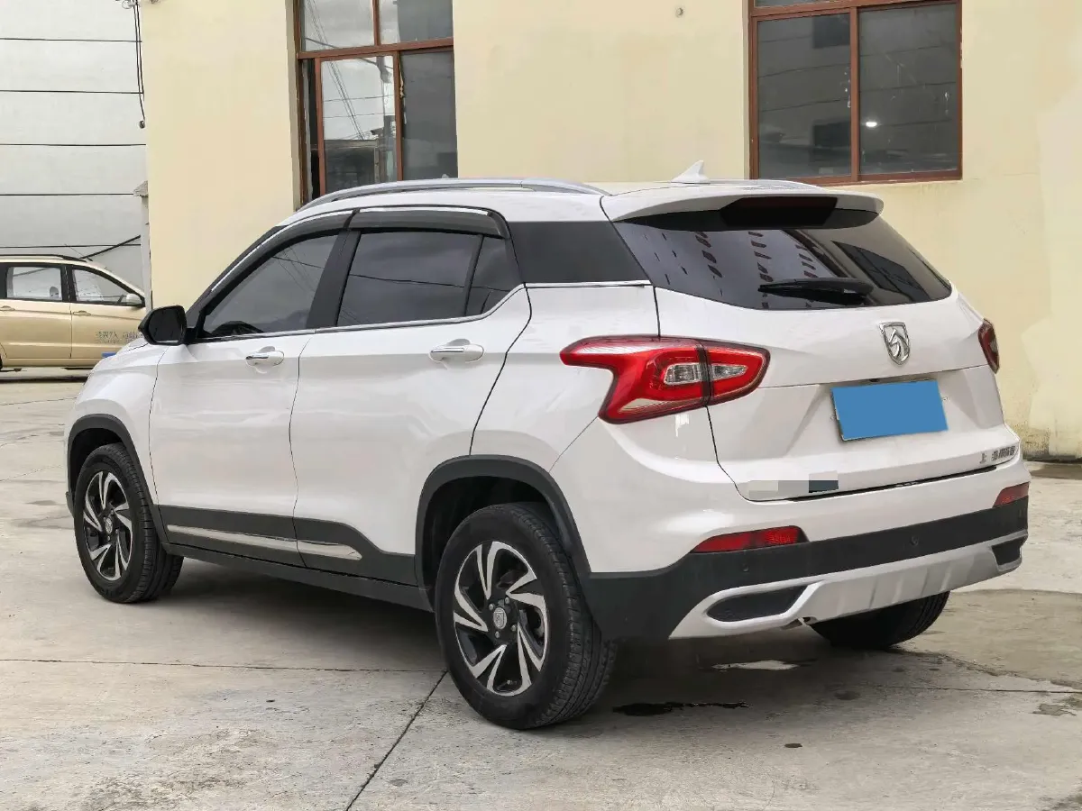 2017 BaoJun 510 1.5L 112HP L4 6MT,autocango,china used car exporter,china ev exporter,chinese used car exporter,chinese used ev exporter