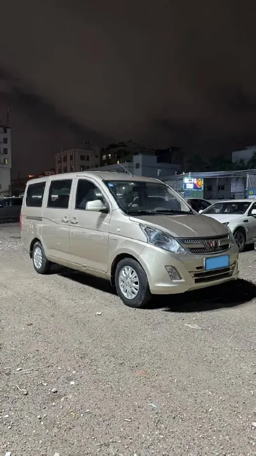 2018 WuLing ZhiGuang V 1.2L 82HP L4 5MT,autocango,china used car exporter,china ev exporter,chinese used car exporter,chinese used ev exporter