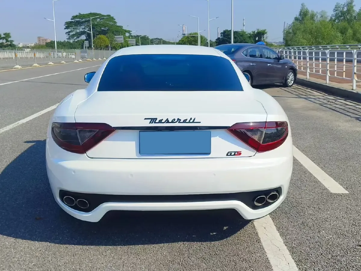 2007 Maserati GranTurismo 4.2L 405HP V8 6AT,autocango,china used car exporter,china ev exporter,chinese used car exporter,chinese used ev exporter