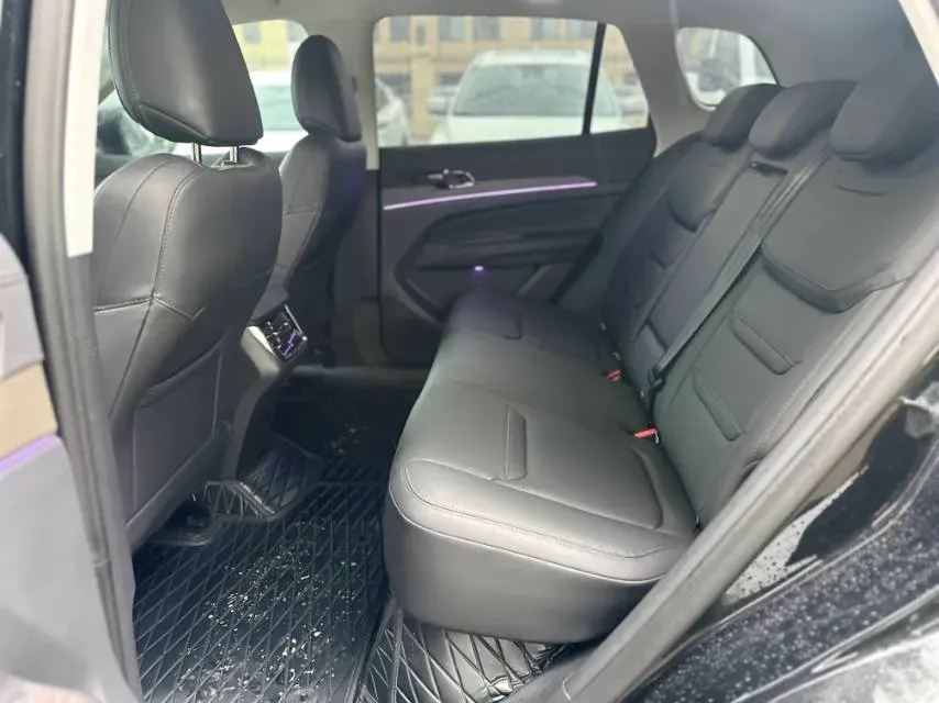 2023 Ford Equator Sport 1.5T 170HP L4 7DCT,autocango,china used car exporter,china ev exporter,chinese used car exporter,chinese used ev exporter