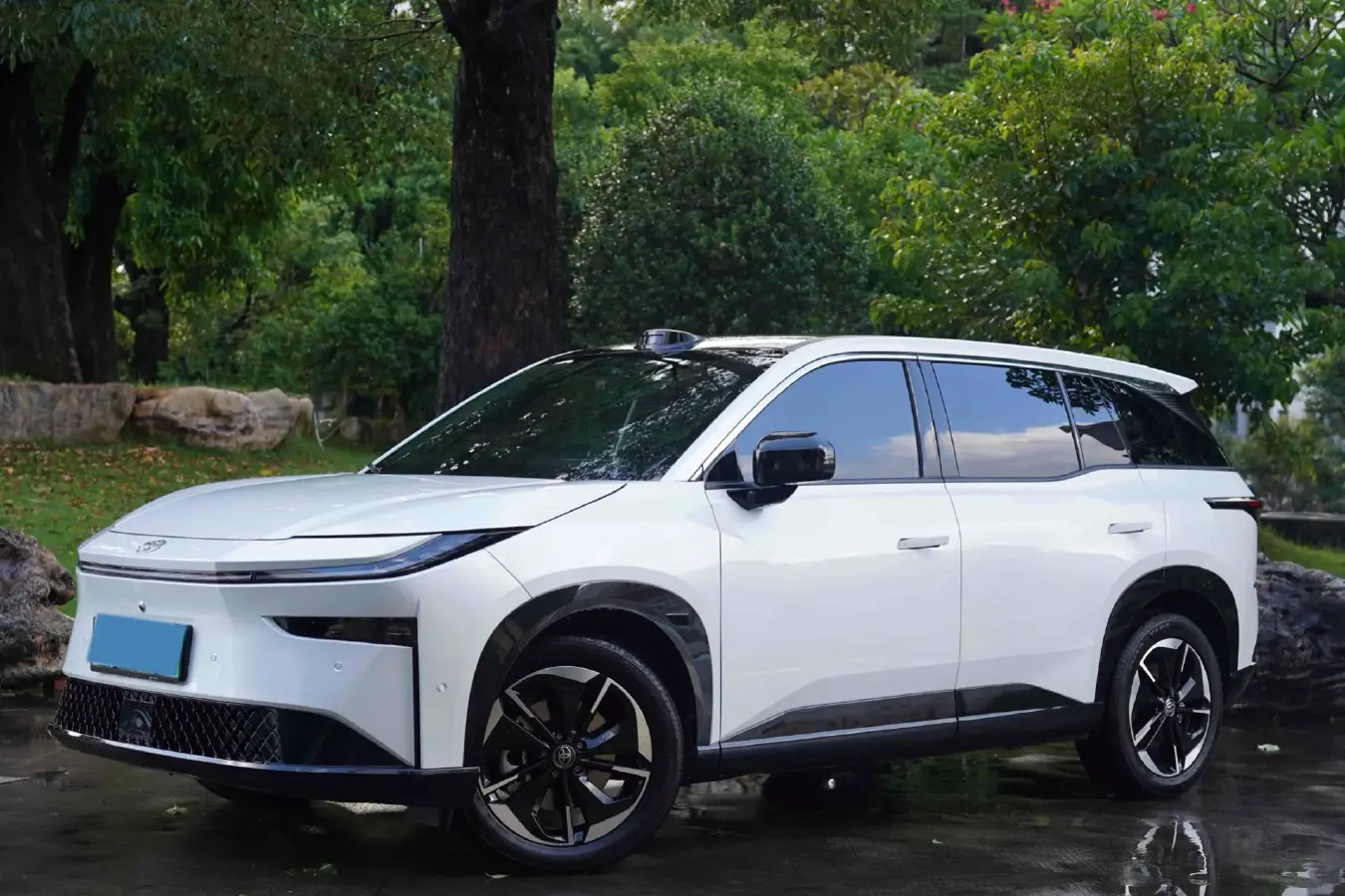 2025 Toyota BZ3X BEV 58.37KWH