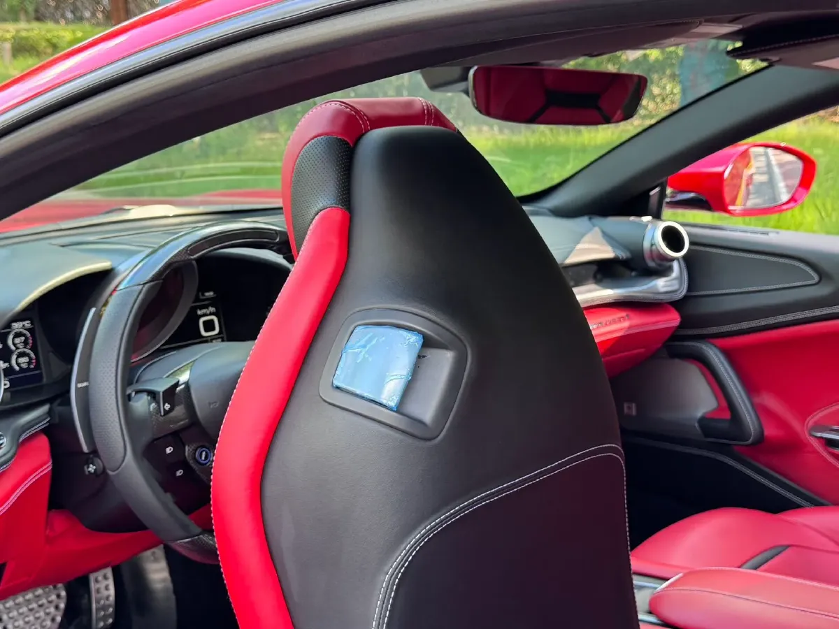 2017 Ferrari GTC4 Lusso 3.9T 609HP V8 7DCT,autocango,china used car exporter,china ev exporter,chinese used car exporter,chinese used ev exporter