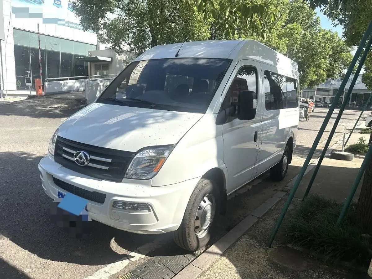 2021 MAXUS XinTu V80 2.0T 127HP L4 6MT