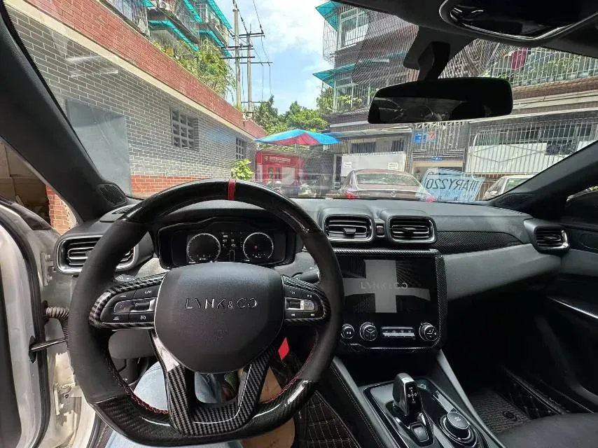 2021 LYNK&CO 03 New Energy 1.5T 180HP L3 7DCT PHEV 9.4KWH,autocango,china used car exporter,china ev exporter,chinese used car exporter,chinese used ev exporter