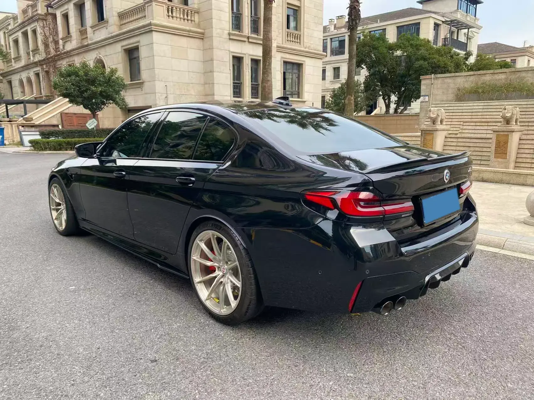 2021 BMW M5 thumbnail 4