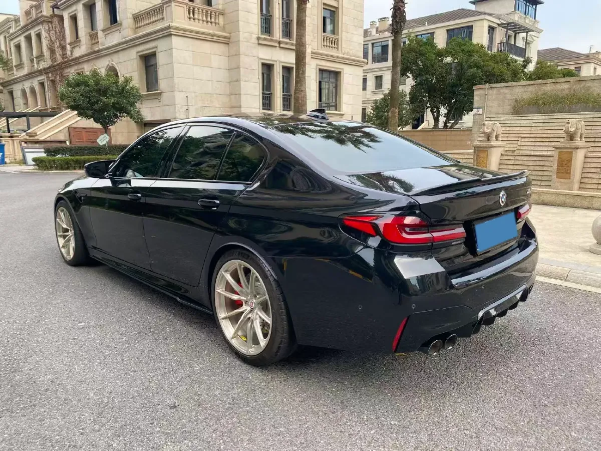 2021 BMW M5 4.4T 600HP V8 8AT,autocango,china used car exporter,china ev exporter,chinese used car exporter,chinese used ev exporter