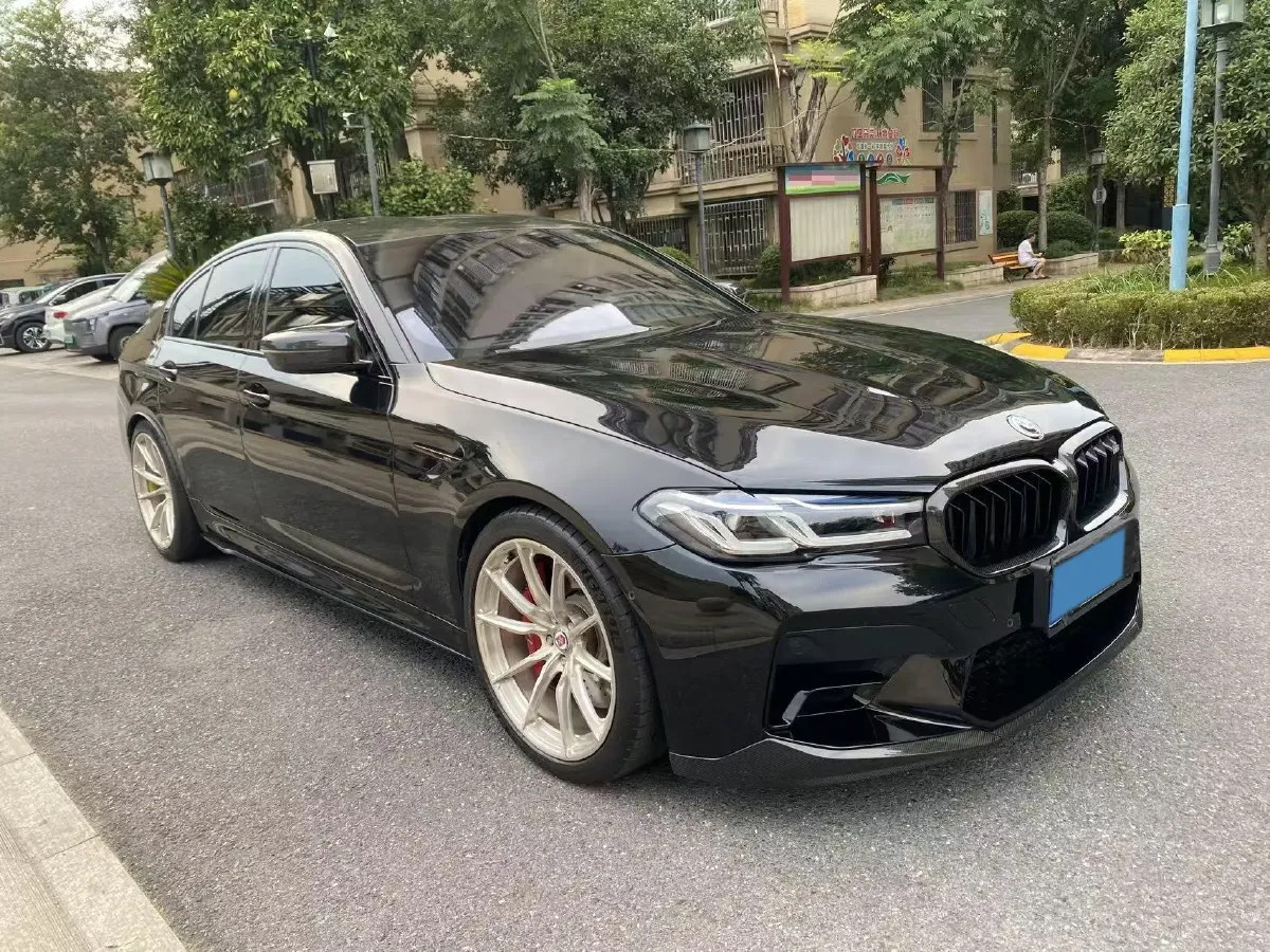 2021 BMW M5 4.4T 600HP V8 8AT,autocango,china used car exporter,china ev exporter,chinese used car exporter,chinese used ev exporter