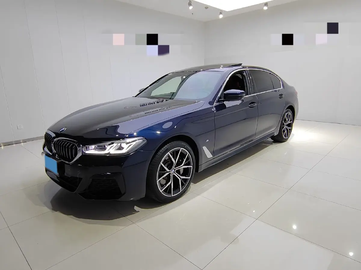 2022 BMW 5 Series 2.0T 252HP L4 8AT