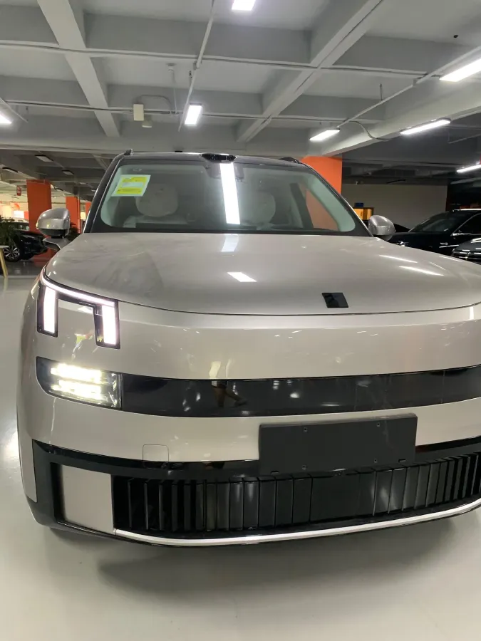 2025 LYNK&CO 900 2.0T 254HP L4 3DHT PHEV,autocango,china used car exporter,china ev exporter,chinese used car exporter,chinese used ev exporter