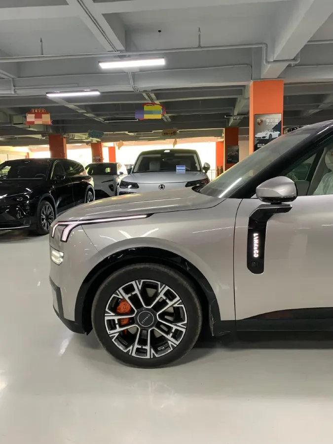 2025 LYNK&CO 900 2.0T 254HP L4 3DHT PHEV,autocango,china used car exporter,china ev exporter,chinese used car exporter,chinese used ev exporter