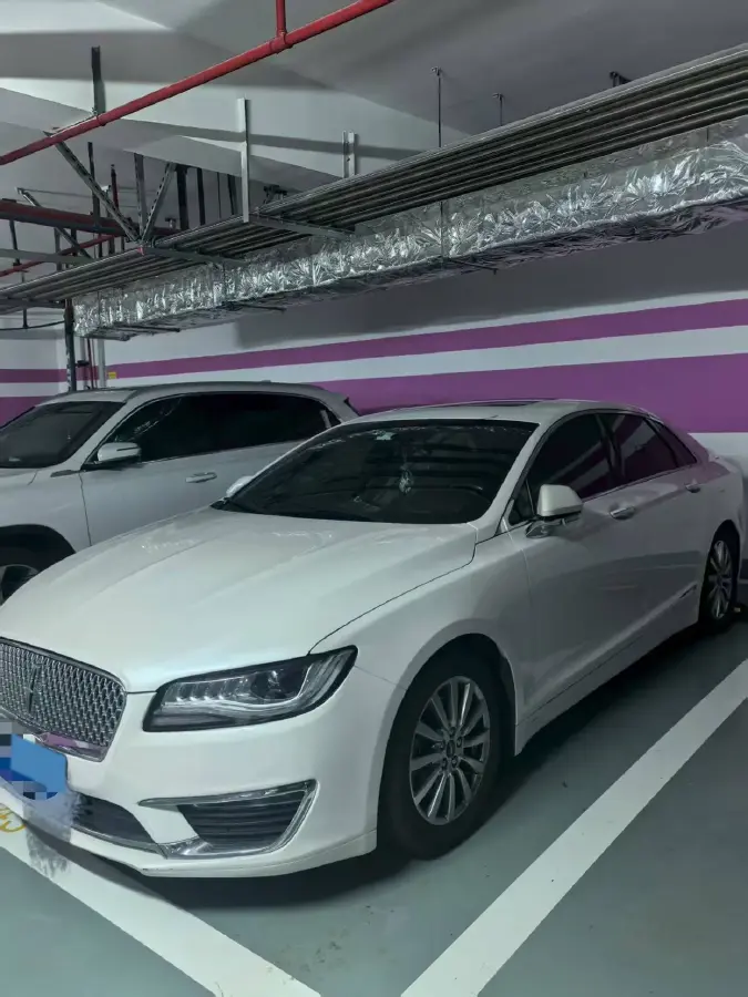 2019 Lincoln MKZ 2.0T 203HP L4 6AT