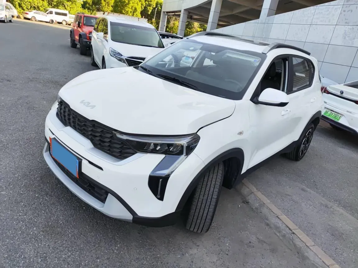 2024 Kia Sonet 1.5L 115HP L4 CVT,autocango,china used car exporter,china ev exporter,chinese used car exporter,chinese used ev exporter