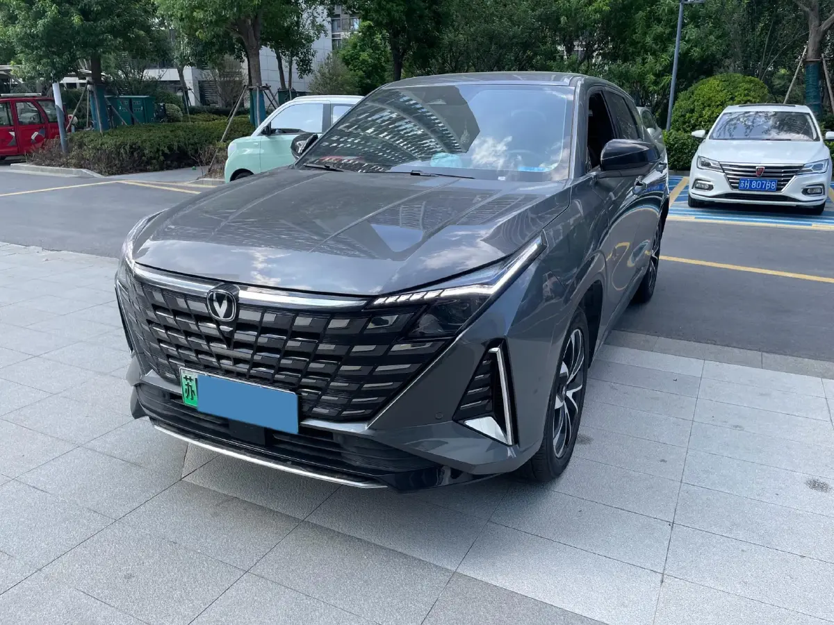 2024 ChangAn UNI-Z 1.5L 98HP L4 E-CVT PHEV 18.4KWH
