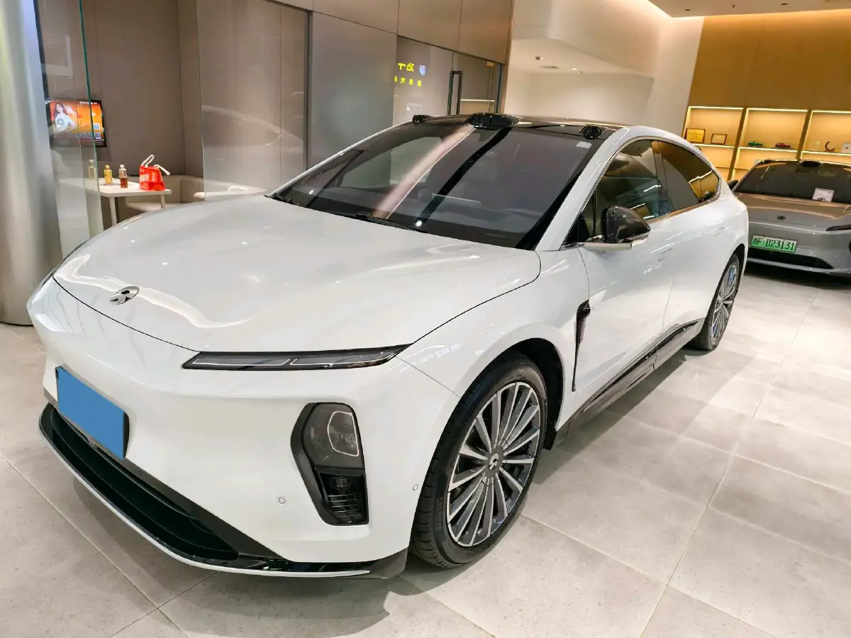 2025 NIO ET9 BEV 100KWH