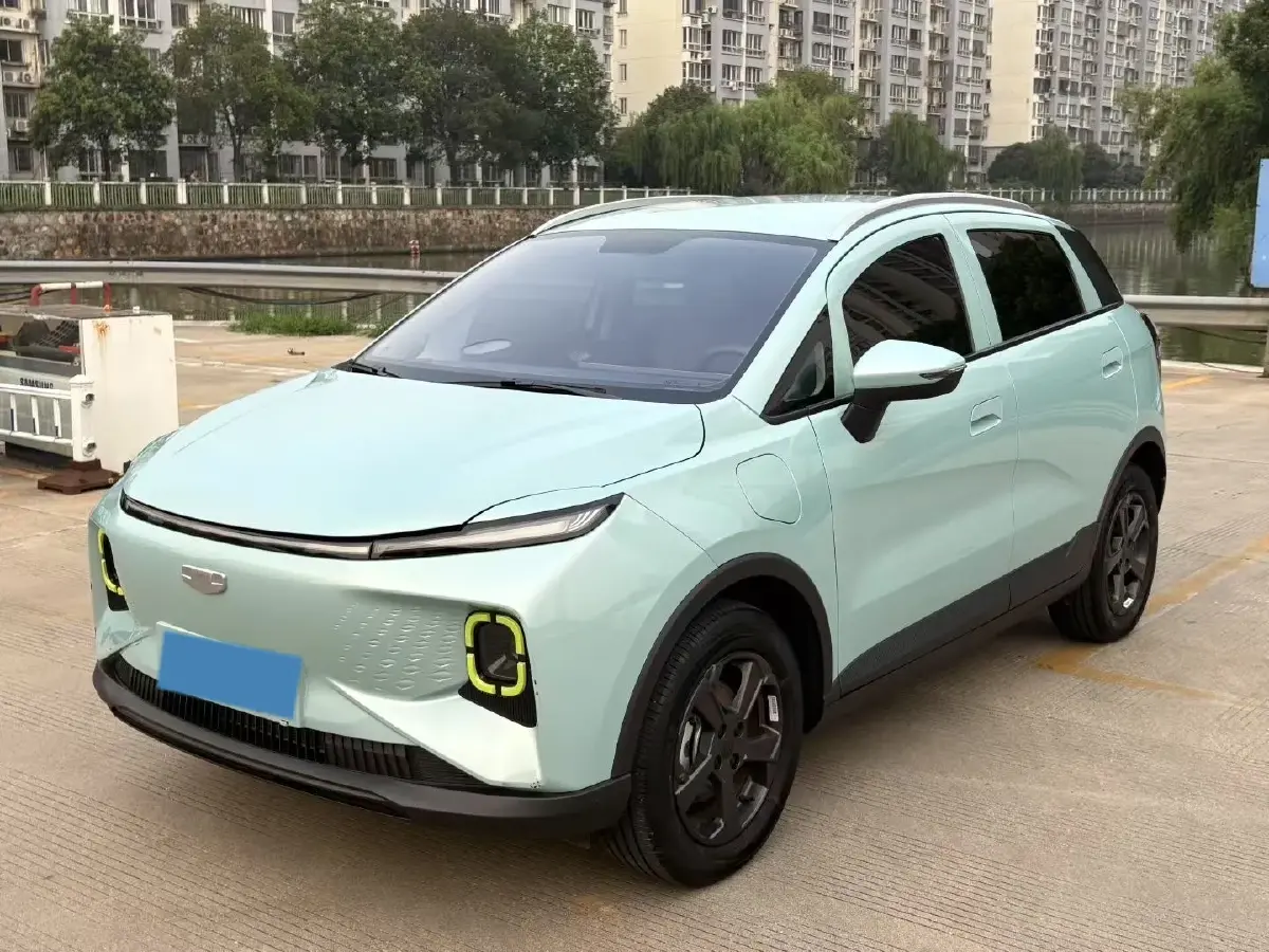 2023 Geometry E BEV 33.5KWH