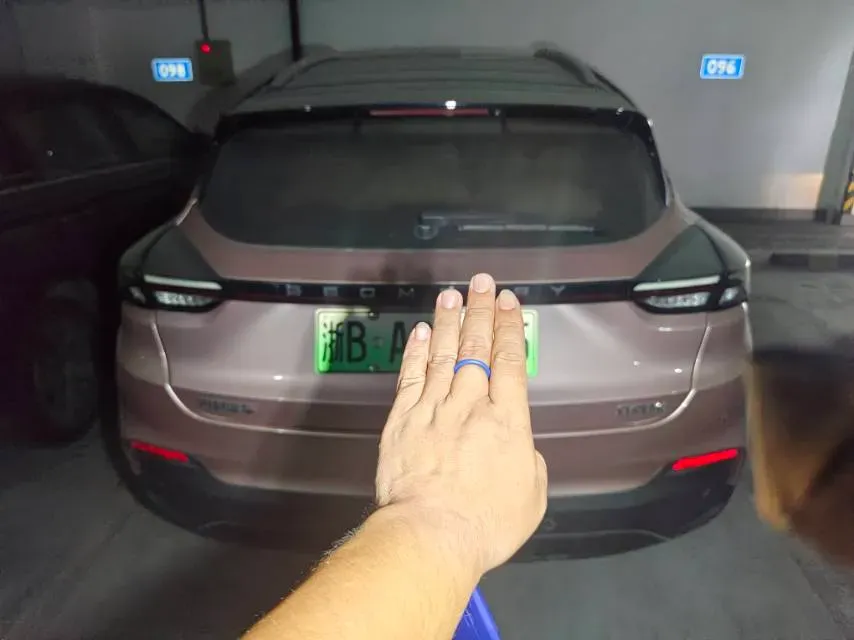 2022 Geometry M6 BEV 70KWH,autocango,china used car exporter,china ev exporter,chinese used car exporter,chinese used ev exporter