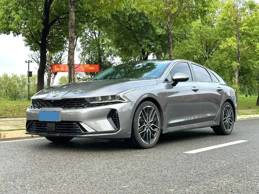 2020 Kia K5 2.0T 240HP L4 8AT