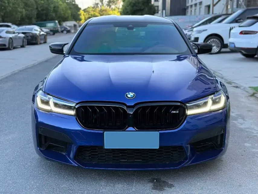 2021 BMW M5 4.4T 600HP V8 8AT,autocango,china used car exporter,china ev exporter,chinese used car exporter,chinese used ev exporter